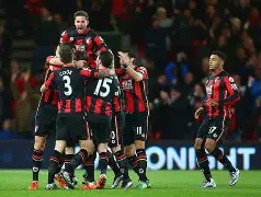 包含沃尔夫汉普顿主场击败伯恩茅斯，保持不败的词条