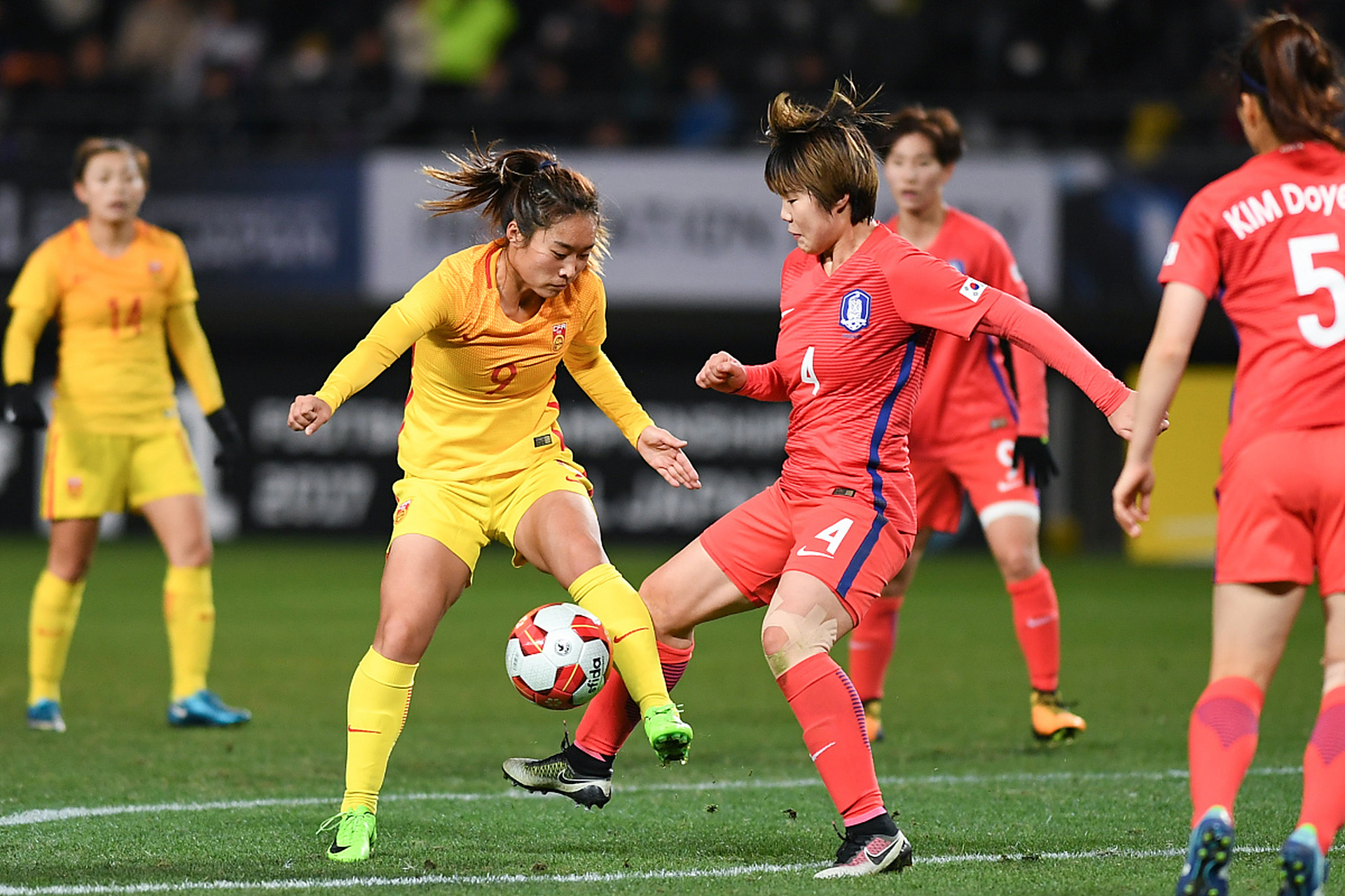 天津女足中场控球技术出色,带领球队征战赛场(天津女足中场控球技术出色,带领球队征战赛场比赛) 天津女足中场控球技术出色,带领球队征战赛场(天津女足中场控球技术出色,带领球队征战赛场比赛)